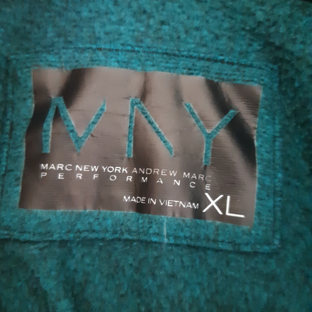 Andrew Marc Green Performance Pullover - Picture 5 of 7